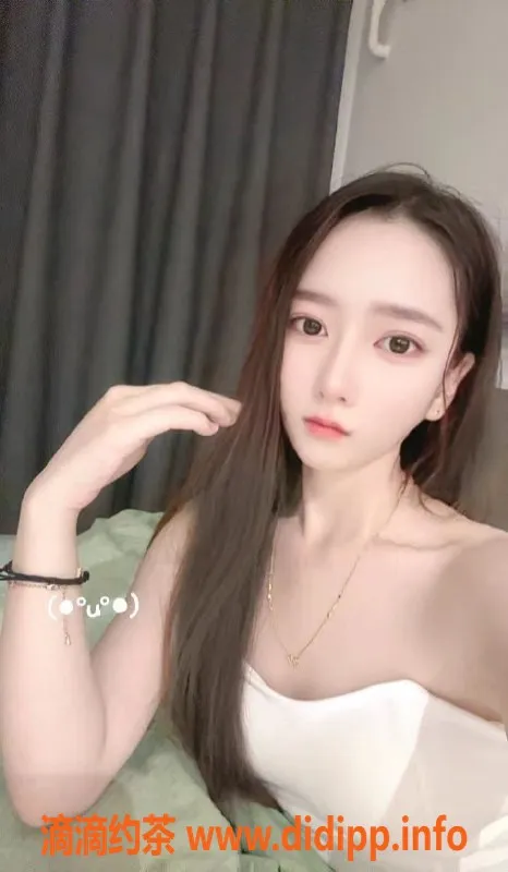 成都楼凤-成华区20岁嫩妹雪糕，158cm不到80斤，700起