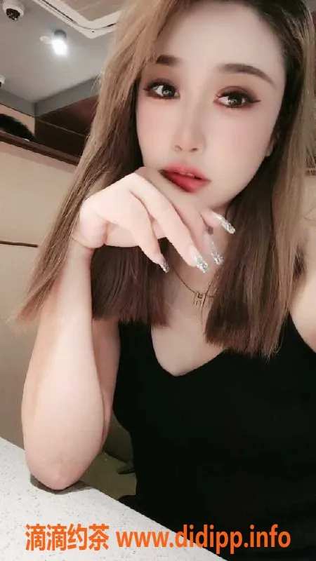 广州楼凤-越秀170小依娜，24岁36C，超值享受