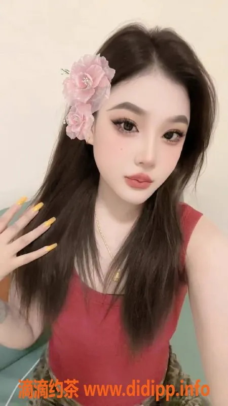 成都楼凤-成华区19岁嫩妹娜娜，颜值高超，超值服务仅需600