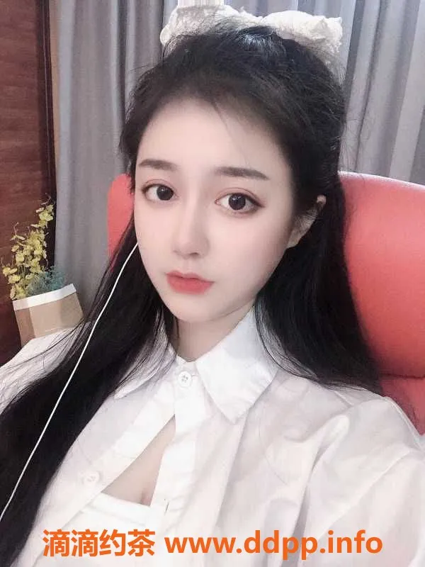 广州楼凤-天河老师新人芯宝，23岁，600元40分钟
