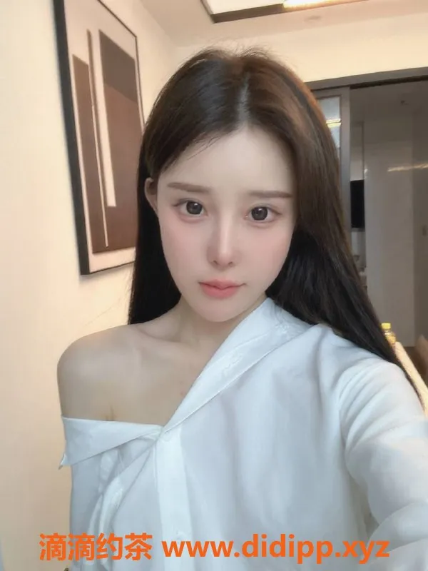 深圳楼凤-深圳龙华奶油，161cm/42kg/C罩杯，优惠价格1100/p