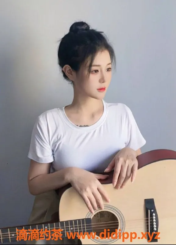 上海楼凤资源信息,普陀福利拍卖：欧欧老师，原价900P现600P