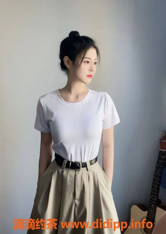 上海楼凤-普陀福利拍卖：欧欧老师，原价900P现600P