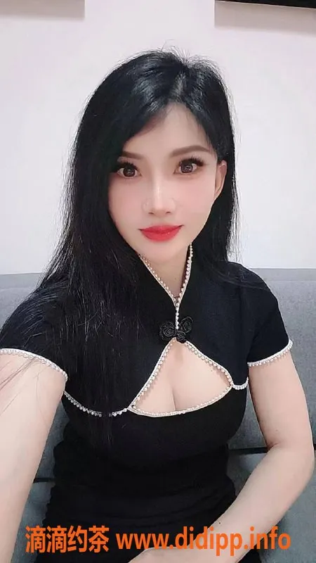 深圳楼凤-坂田乐乐，500元预约，服务绝佳