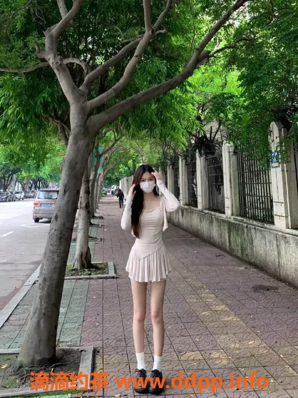 北京楼凤-朝阳小鹿 170cm 45kg 胸围B+ 千元档陪浴服务