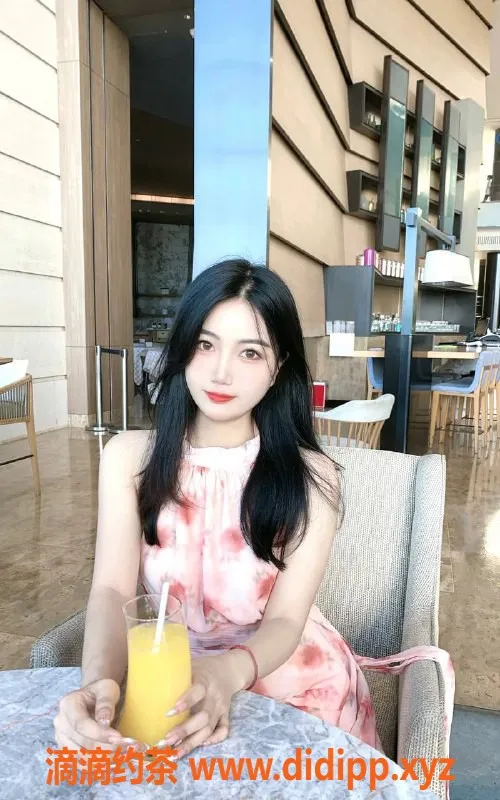 深圳楼凤-光明圆圆兼职服务，课费600起可选