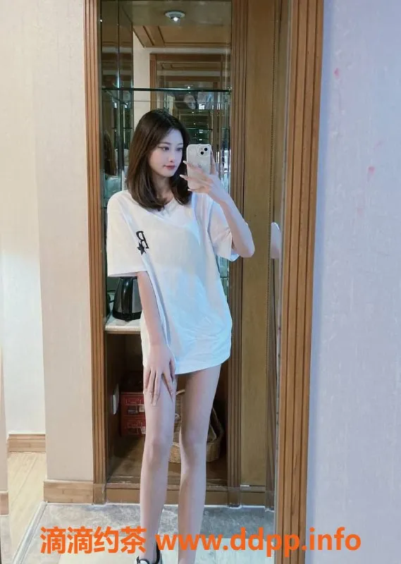 深圳楼凤资源信息,南山彤彤，1000元制服丝袜服务等你来体验！