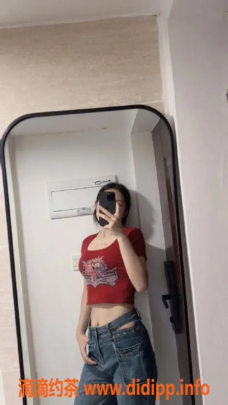 成都楼凤资源信息,成华区梦梦，嫩妹车，6p起步！