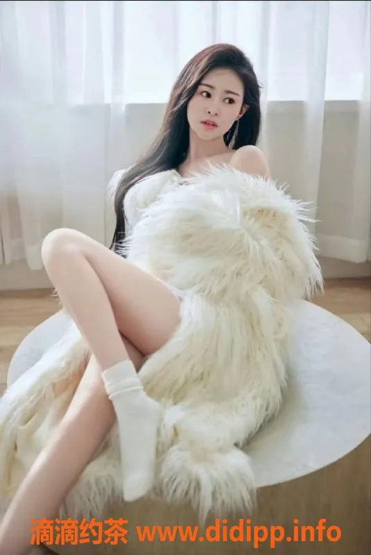 北京楼凤-丰台角门东芒果，清纯长腿妹子等你来约！