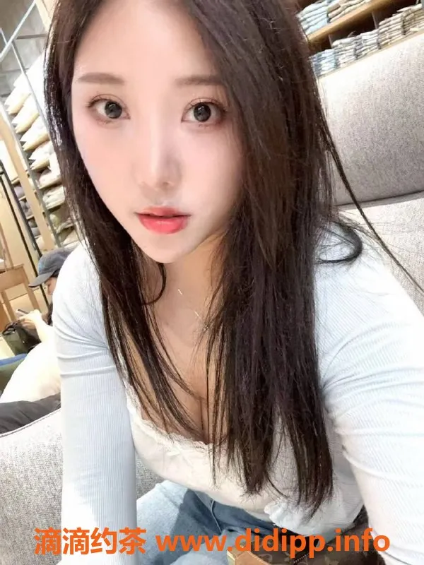 上海楼凤-普陀晓梦，160cm C杯美妞，800元起