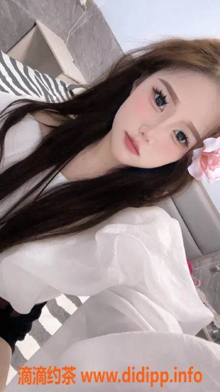 成都楼凤-成都豆豆，163身高，103体重，400元全套服务