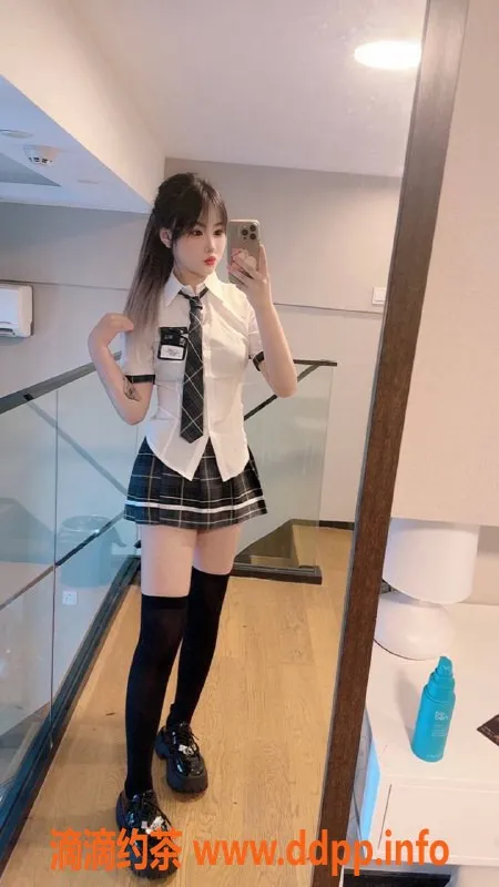 广州楼凤-黄埔御姐贝贝，700元体验高级服务