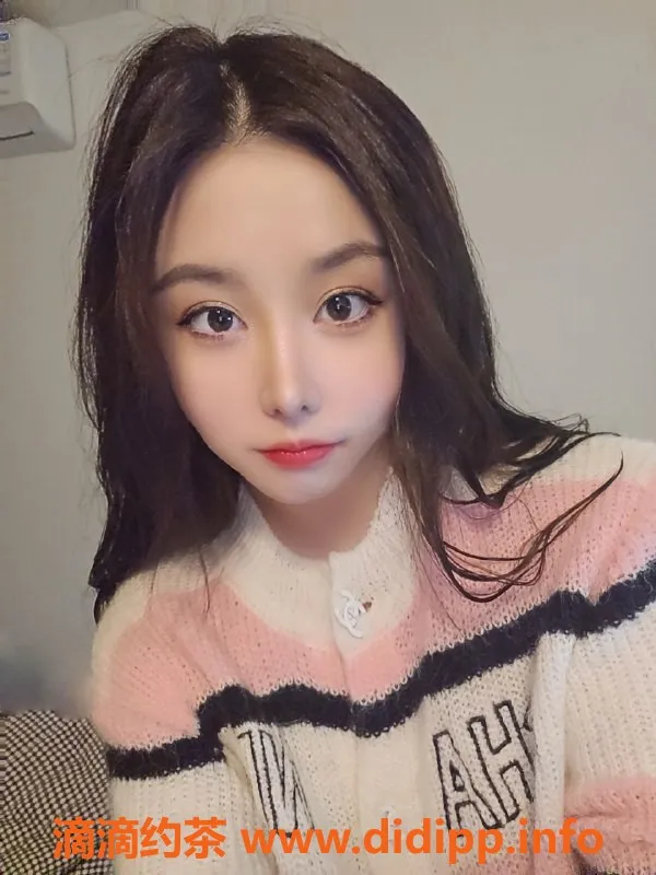 上海楼凤-徐汇小樱，166高挑36D大胸嫩妹，价格亲民