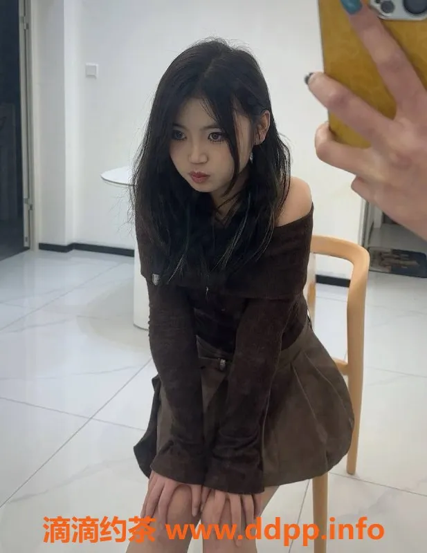 成都楼凤-成都小清柠，160身高，100体重，500元开启服务