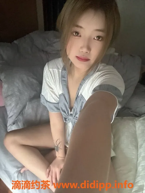 成都楼凤-成都小清柠，160身高，100体重，500元开启服务