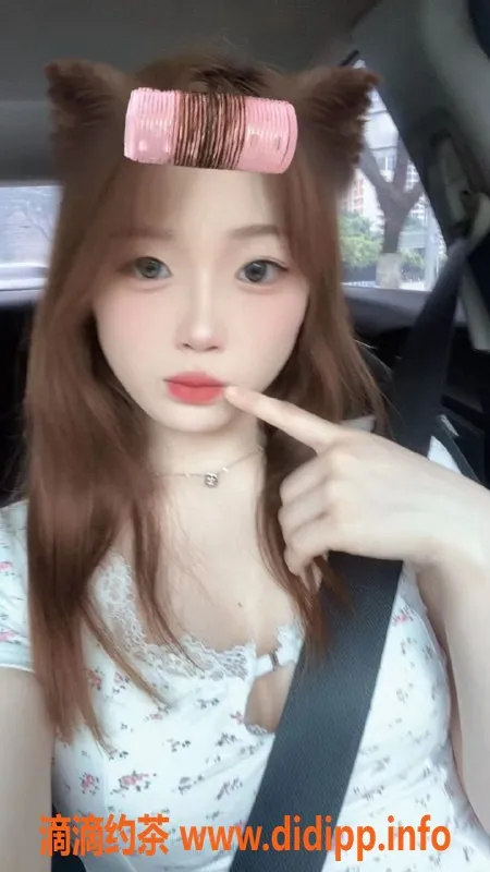 成都楼凤-成华区18岁小意，微胖可爱，口活一级棒