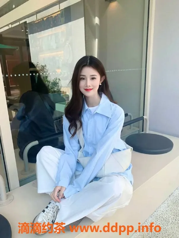 成都楼凤-高新区小为，优惠课时费，少妇车服务