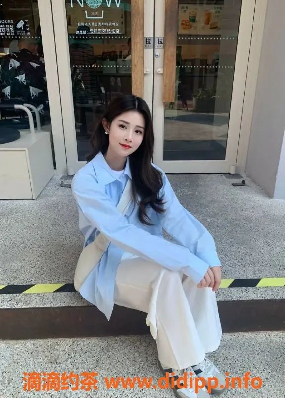 成都楼凤-高新区小为，优惠课时费，少妇车服务