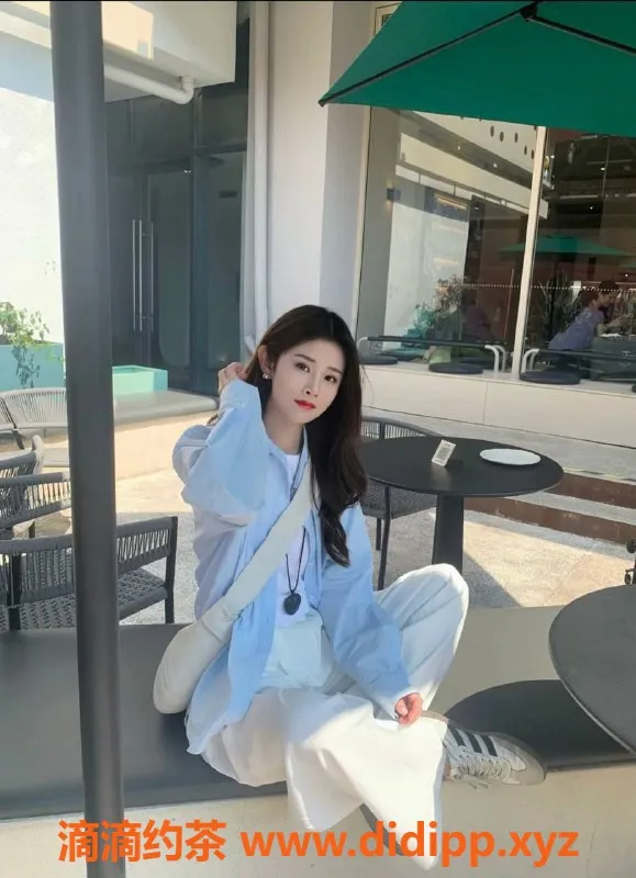 成都楼凤资源信息,高新区小为，优惠课时费，少妇车服务