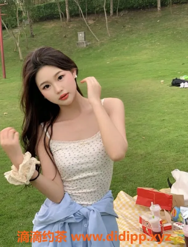 深圳楼凤资源信息,福田嫩妹小雨，课费P1188，真不错！