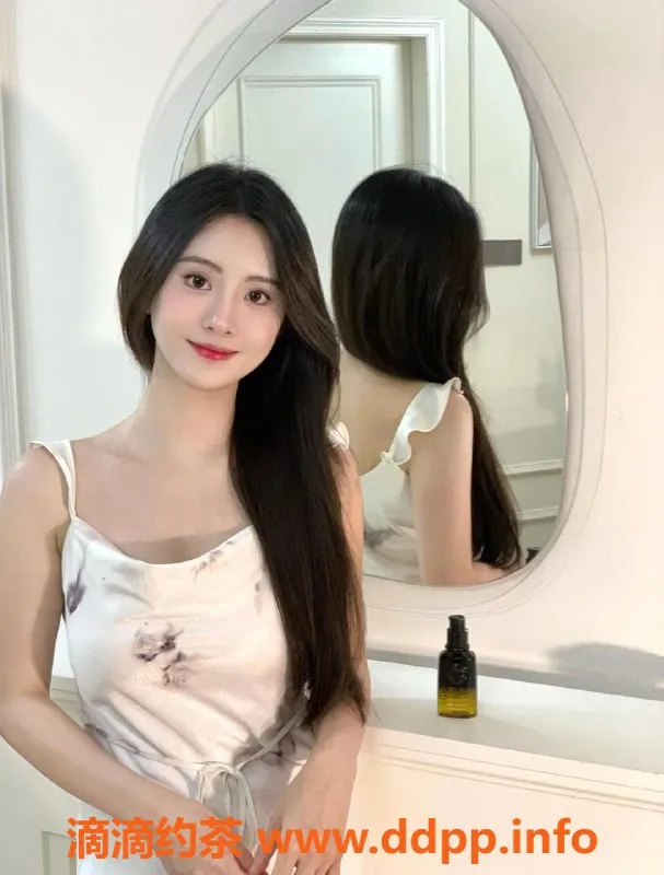 深圳楼凤-龙华嫩妹俪人，课费仅P1800起