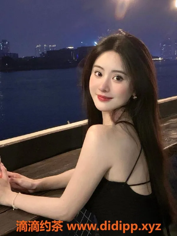 深圳楼凤-龙华嫩妹俪人，课费仅P1800起