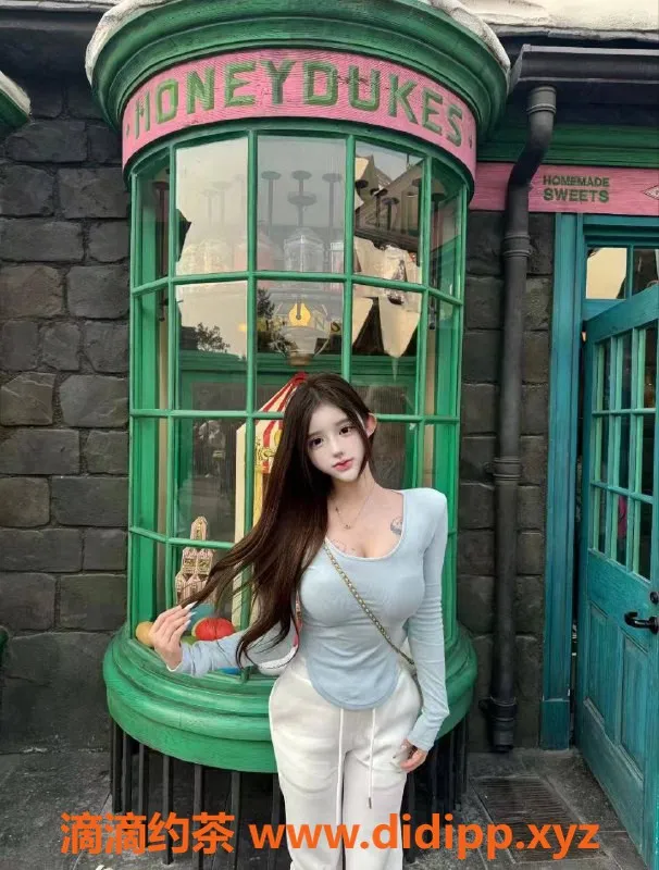 北京楼凤-三里屯嫩妹泡芙内衣批发，25元起