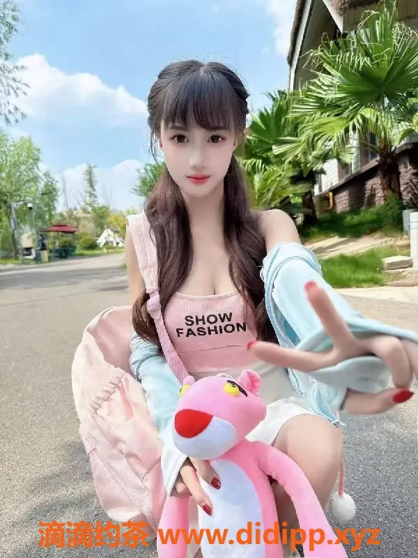 东莞楼凤资源信息,小月亮南城，私密服务体验！