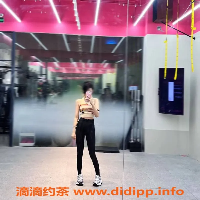 广州楼凤-天河嫩妹温以凡，1888起，视频验证