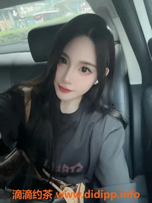 成都楼凤-锦江区千美，22岁大长腿女友感服务