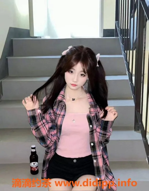 广州楼凤-天河嫩妹晴儿，500元热情服务等你来约！