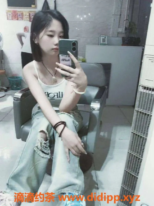 成都楼凤资源信息,成华区乖乖，嫩妹车，乐享6p 10pp服务