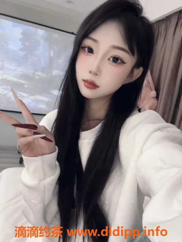 杭州楼凤-上城依依嫩妹，颜值超高，唇舌交缠体验