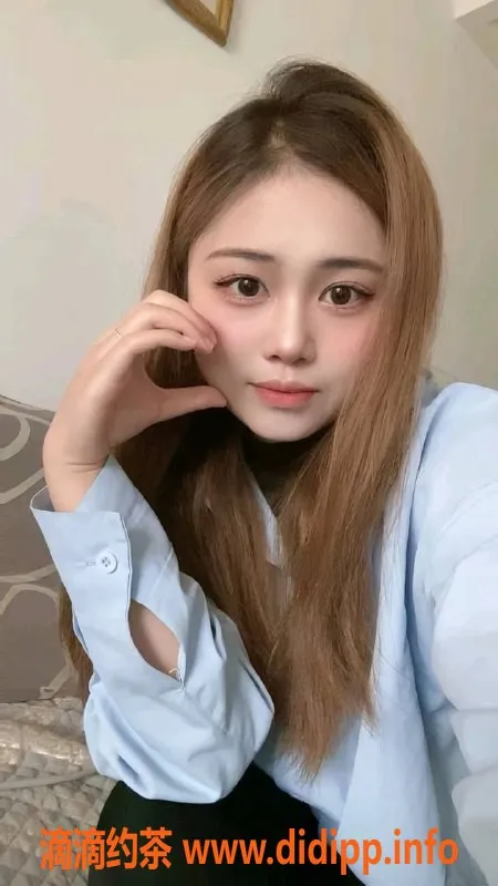 成都楼凤资源信息,成华区嫩妹小薇，年龄18岁，身高163，550元60分钟