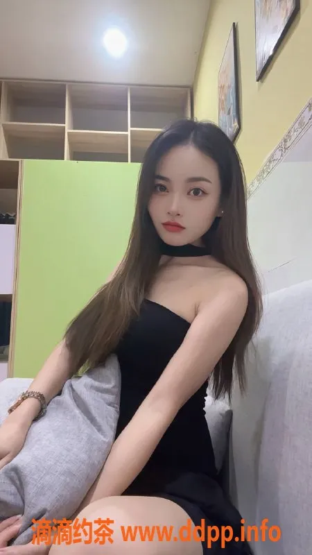 长沙楼凤-开福区性感妹子伊依，158cm 34B，超值服务仅500p起！