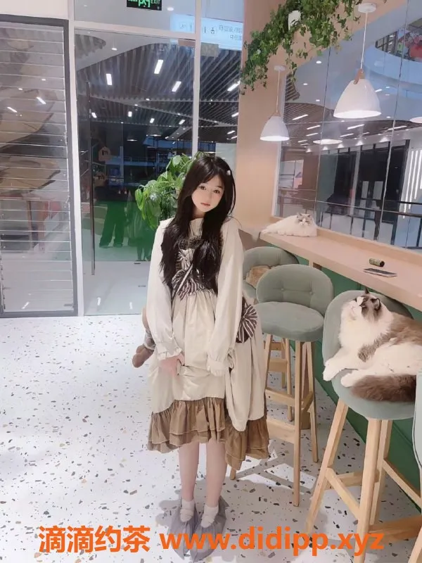 东莞楼凤-东莞乐乐高颜值嫩妹，反差感十足