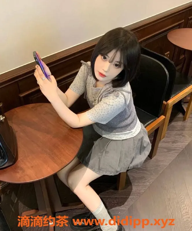 北京楼凤-朝阳姐妹花小五小六，优质上门陪浴服务