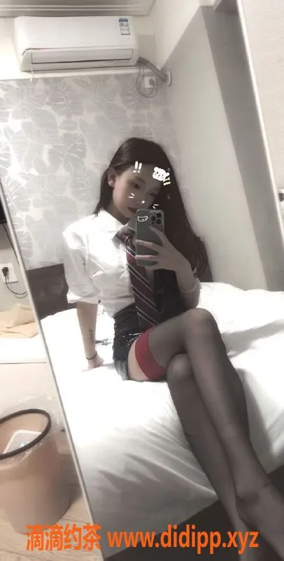 成都楼凤-成都19岁嫩妹文文，身高156，胸大无赘肉