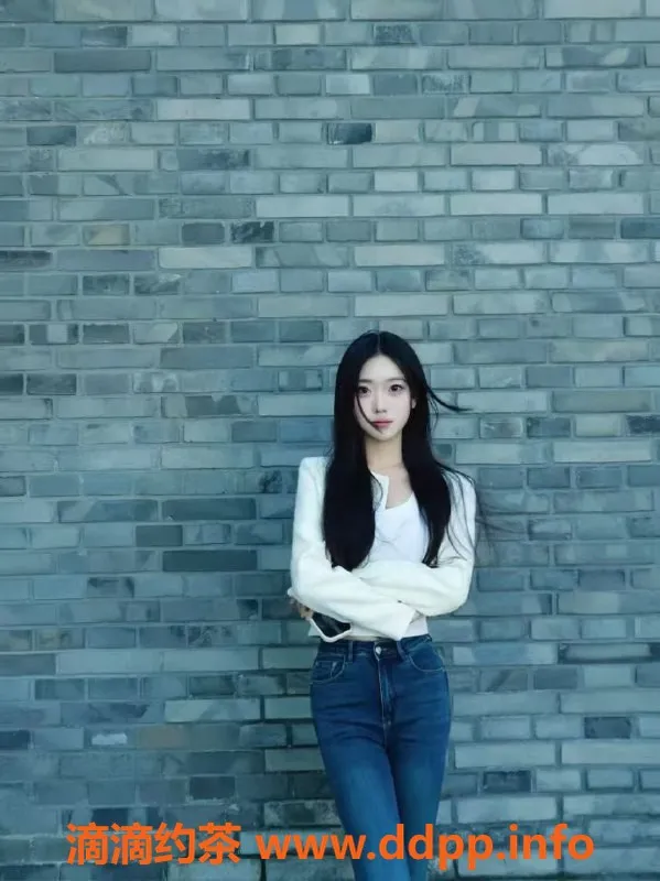 北京楼凤-三里屯嫩妹米朵，内衣批发16z起