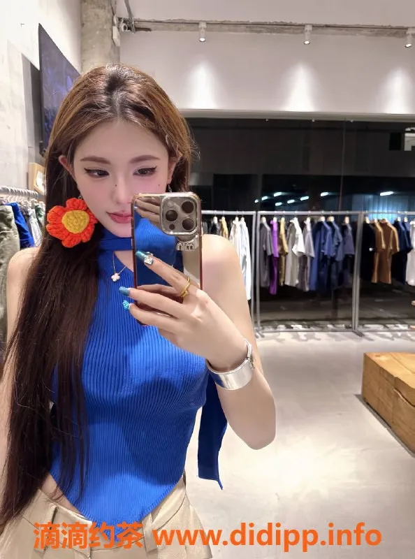 深圳楼凤-深圳香菜外出上门服务，价格2500起