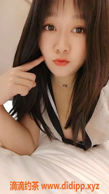 长沙楼凤-雨花区25岁橙橙，170身高D+罩杯双飞服务