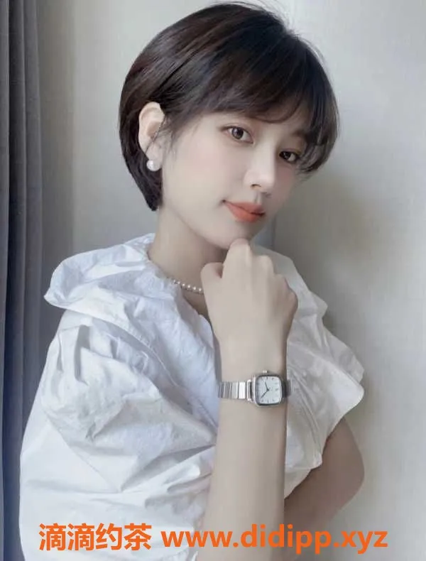 广州楼凤-番禺安琪：160cm短发美女，400元体验