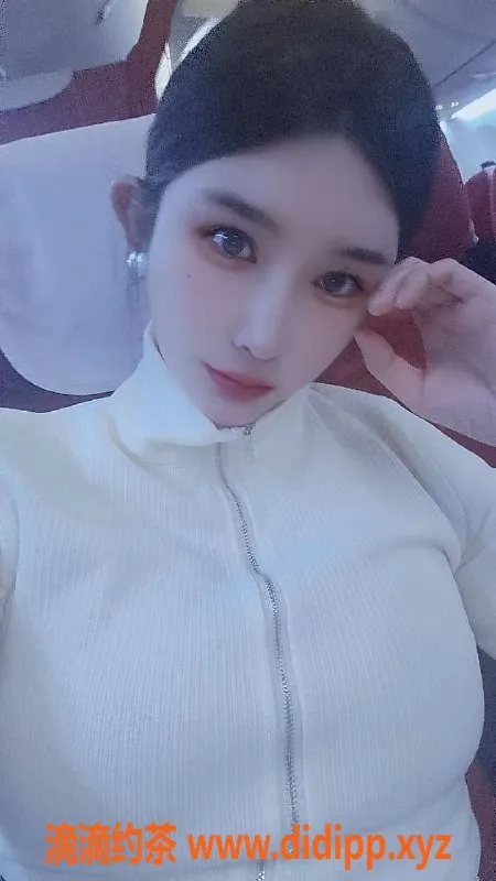 杭州楼凤-余杭区萱儿，25岁身高170，超级白嫩美少女