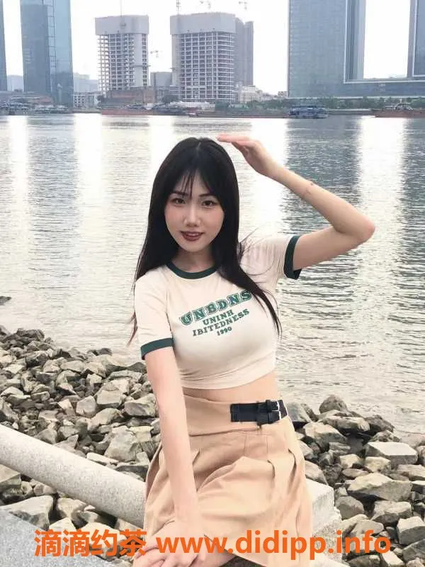 广州楼凤-天河极品嫩妹茜瑶，24岁34C极品体验