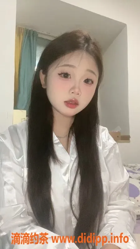 成都楼凤资源信息,成都梦梦 17岁丰满嫩妹 身高158 服务优质