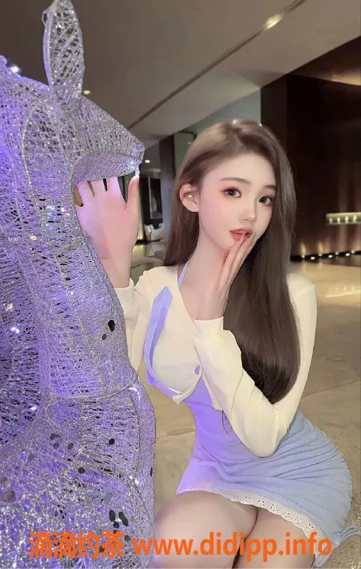 东莞楼凤-东莞芭比，D🐻长腿细腰，服务超赞！