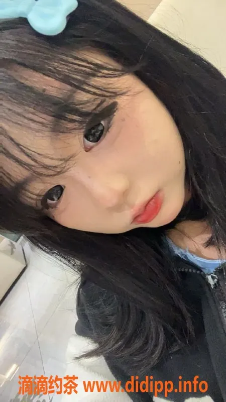 成都楼凤-成都二条，16岁巨乳妹，600元服务