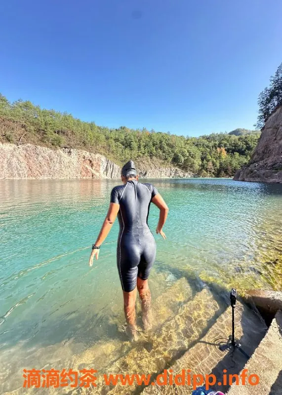 杭州楼凤-杭州南亚幸运女孩，25岁高颜值，完美服务体验！