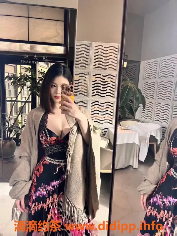 上海楼凤-佛山雯雯老师福利拍卖，低至1800P！