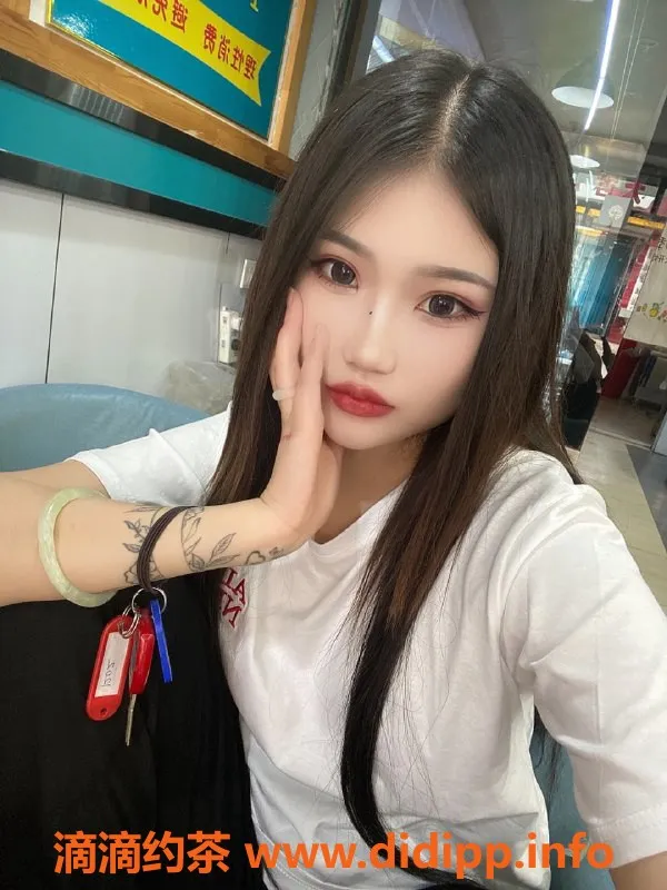 成都spa会所-成都18岁嫩妹开心果，身高165，超赞服务仅500元